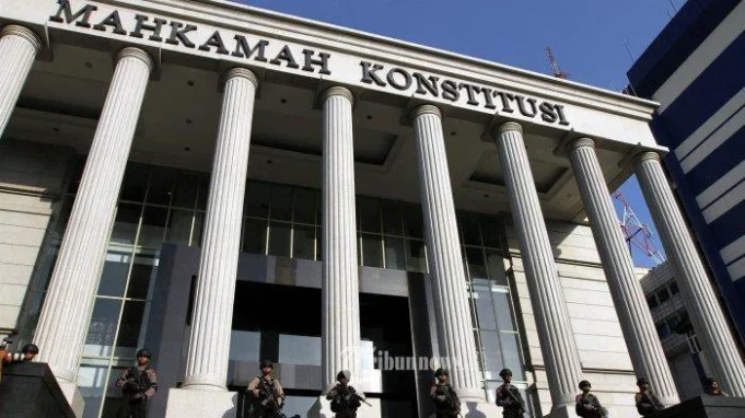 Resmi, MK Putuskan SD dan SMP Negeri dan Swasta Gratis