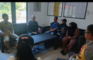 Bhabinkamtibmas Polsek Muara Pawan Fasilitasi Penyelesaian Permasalahan Warga Desa Sungai Awan Kiri Secara Kekeluargaan