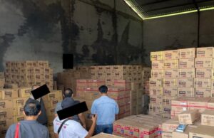 Breaking News : Aparat Gabungan Gerebek Gudang Berisi Ribuan Oli Diduga Palsu di Kubu Raya