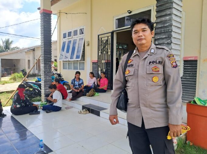 Personil Polsubsektor Jelimpo Laksanakan Patroli Sambang Dialogis