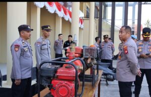 KAPOLRESTA PONTIANAK CEK SARANA PRASARANA PENANGGULANGAN KARHUTLA DI POLRESTA PONTIANAK