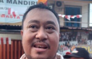 Legislator DPRD Pontianak Buka Lomba Tarik Tambang Dalam Rangka HUT RI ke-80