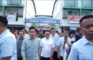 Kapolda Kalbar Dampingi Wapres Gibran Tinjau Pasar Plamboyan Pontianak