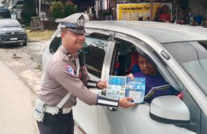 Operasi Zebra Kapuas Masuk Hari ke-10, Polres Melawi Terus Lakukan Sosialisasi dan Himbauan Lalu Lintas*