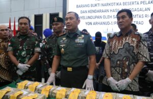 Pangdam XII/Tpr Serahkan 21,9 Kg Sabu dan 3 Tersangka ke BNN, Ungkap Jaringan Narkoba Lintas Batas