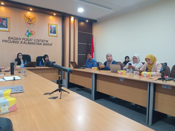 Ekonomi Kalbar Bergerak: Inflasi Stabil, Ekspor Menguat, Transportasi Udara Meningkat