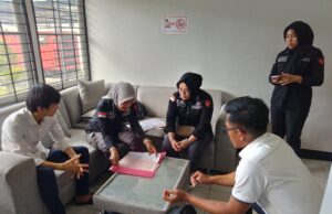 Penyerahan Tersangka dan Barang Bukti (Tahap II) tersangka Ricky Sandy (RS)