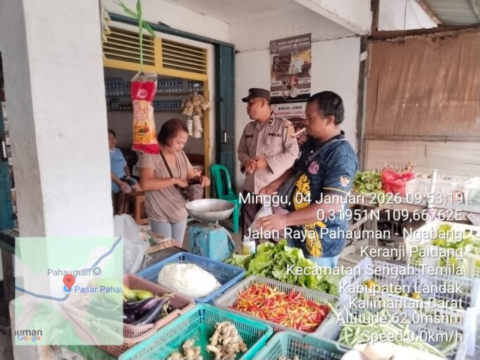 Polisi Hadir di Pasar Pahauman, Cegah Pencurian dan Pemerasan di Siang Hari