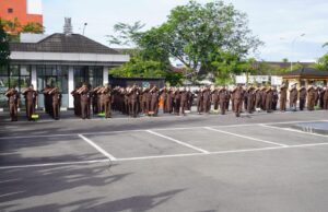 Kajati Kalbar Pimpin Apel Kerja Perdana 2026, Tekankan Profesionalisme dan Integritas Jaksa*