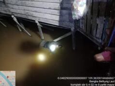 Kapolsek Pontianak Timur Bersama Personel Datangi TKP Penemuan Mayat Pria di tepian Sungai Kapuas