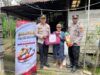 Sentuhan Humanis Polri, Kapolsek Sungai Tebelian Salurkan Bansos Jelang Hari Bhayangkara Ke -80
